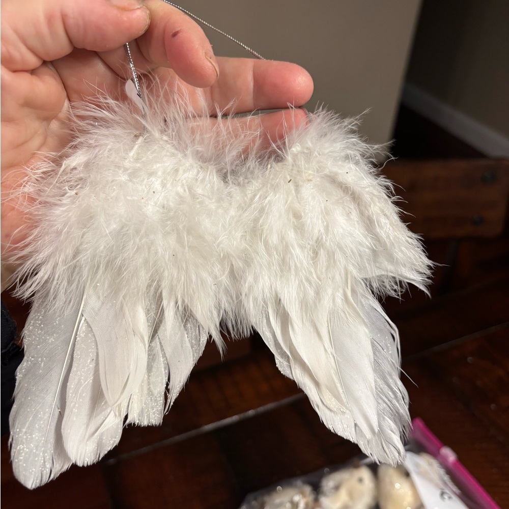 9 White Feather Angel Wings Ornaments sold as lot